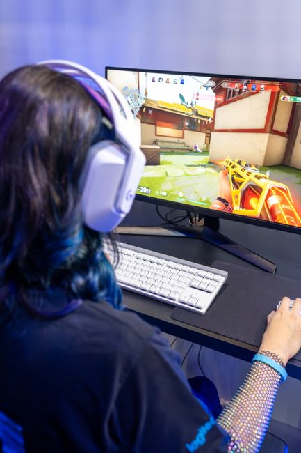 Top 10 Esports Games Dominating the Scene in 2025