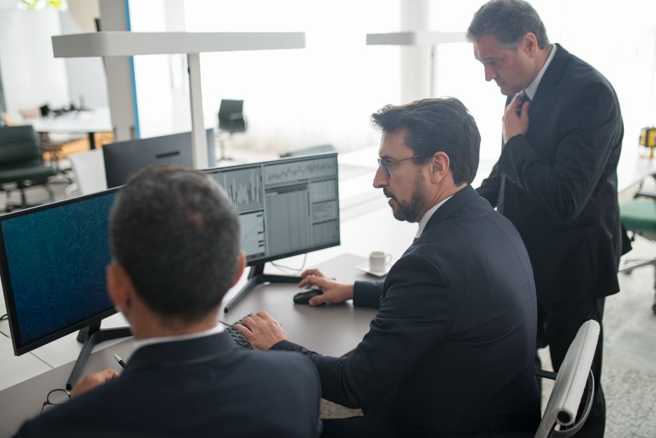 Mastering Day Trading: Strategies for Consistent Profits